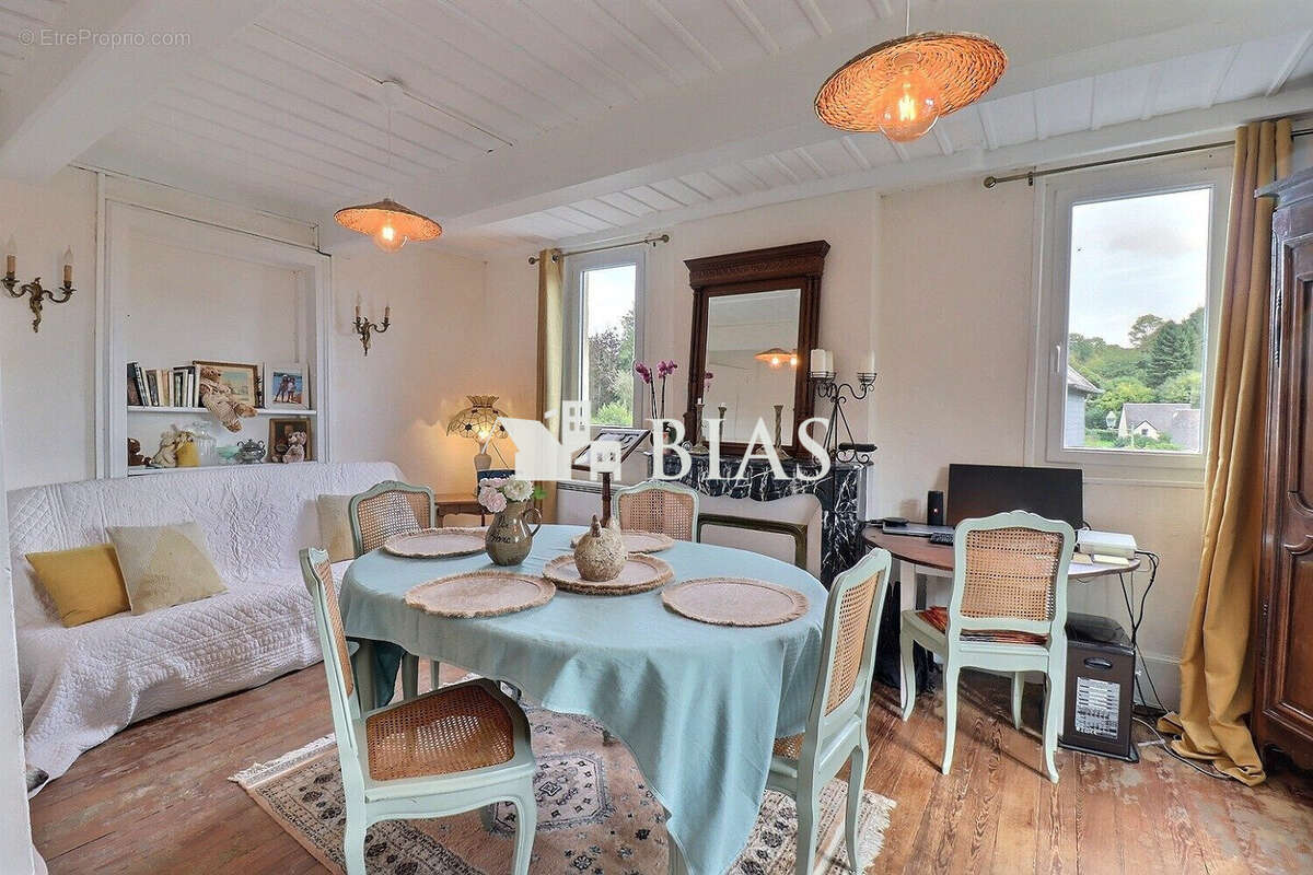 Maison à PONT-L'EVEQUE