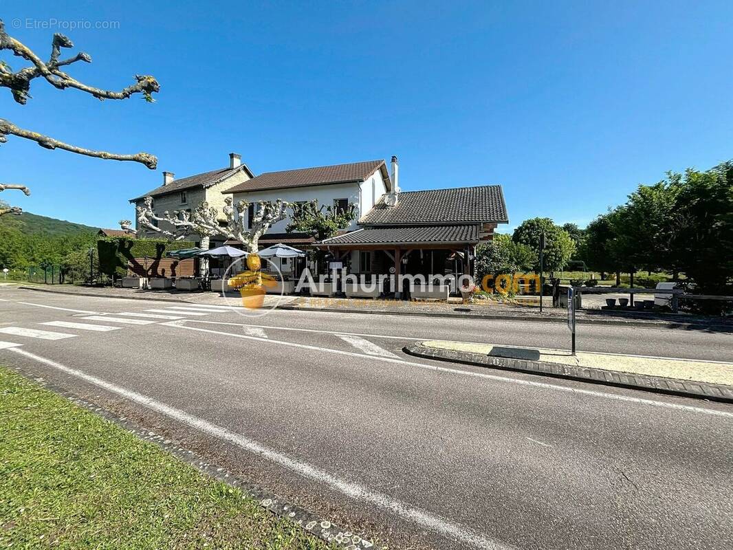 Commerce à BOURGOIN-JALLIEU