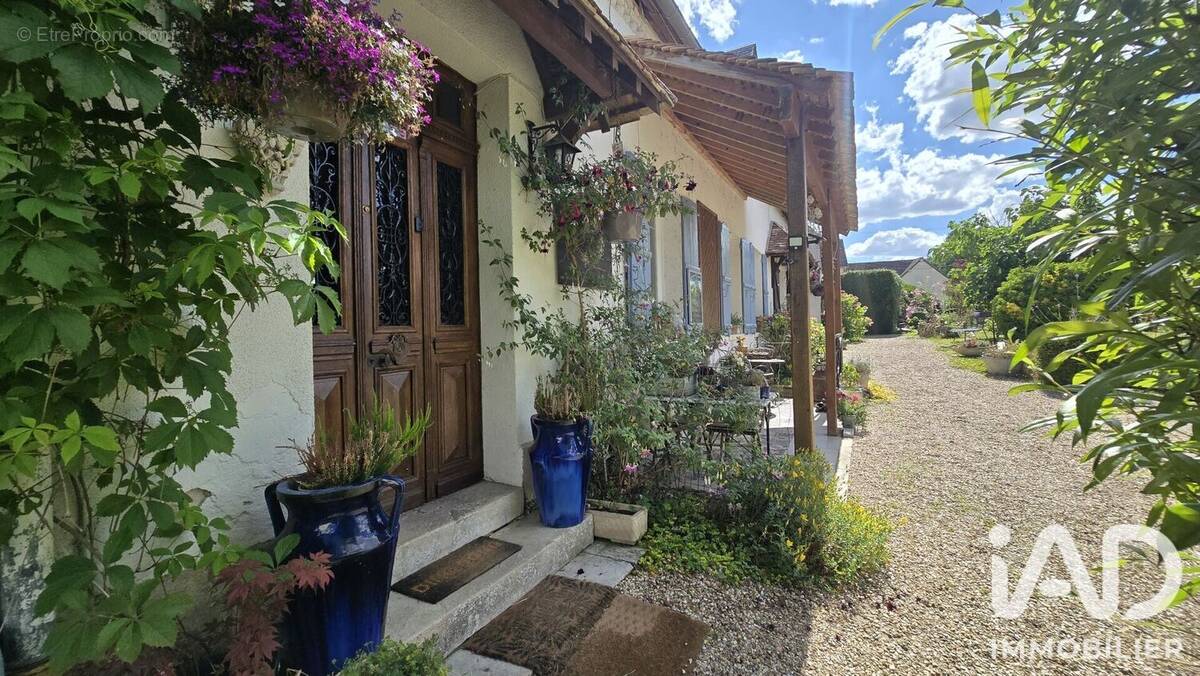 Photo 1 - Maison à CIVIERES