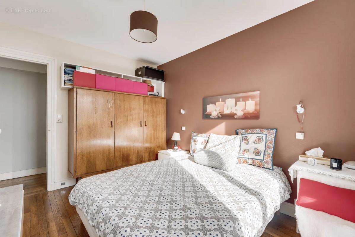 Appartement à GENNEVILLIERS