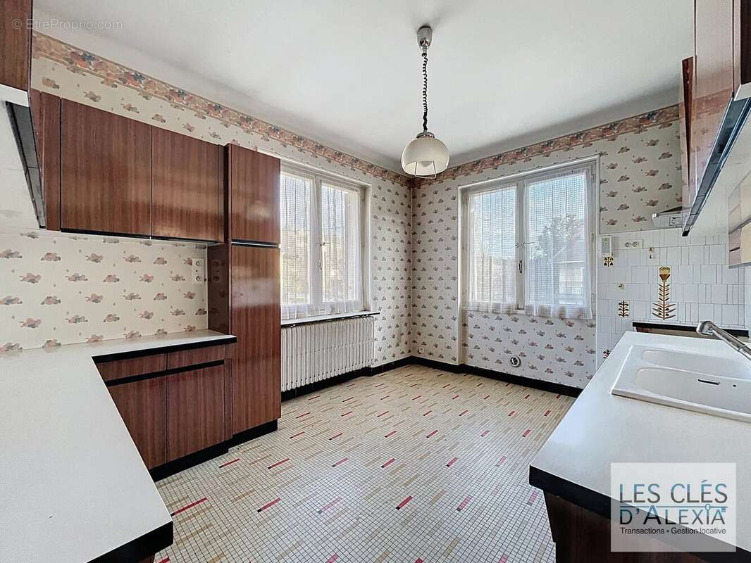 Maison à CHASSE-SUR-RHONE