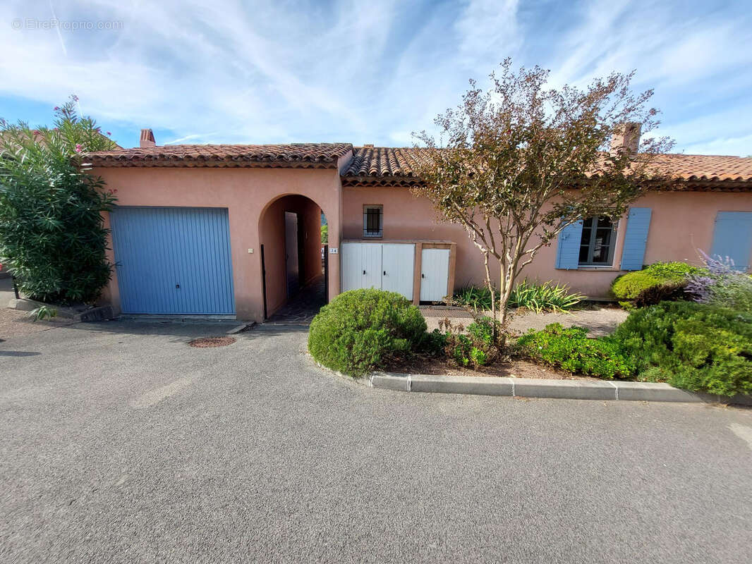 Maison à LA MOTTE