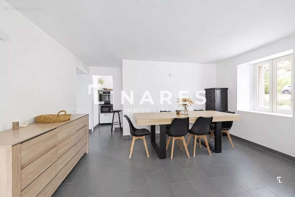 LA FAMILIALE - Maison T3 de 100 m2 - Jardin - Terrasse - Cassis 13260 - photo 5