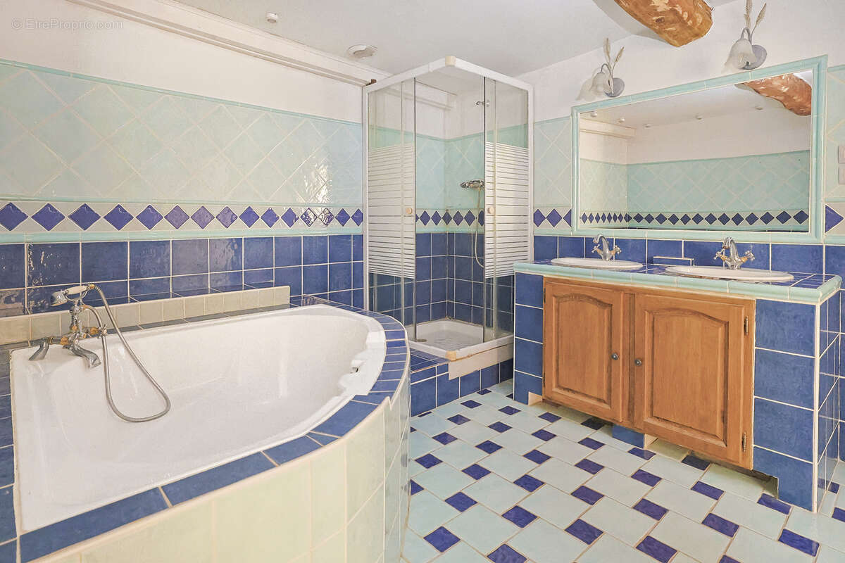 Maison à PUGET-VILLE