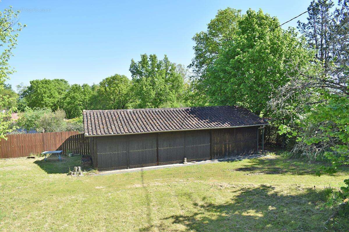 Maison coly saint amand 150 m² - photo 8