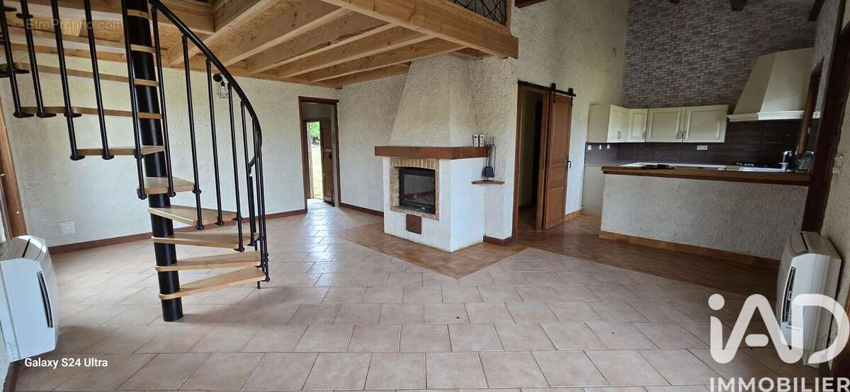 Maison 92 m² à Lavoute-Chilhac  - photo 2