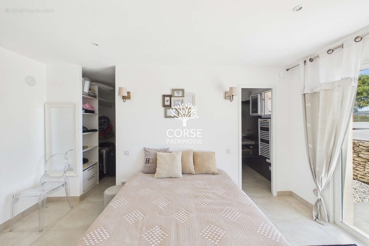 A Bonifacio, villa avec vue mer - photo 14