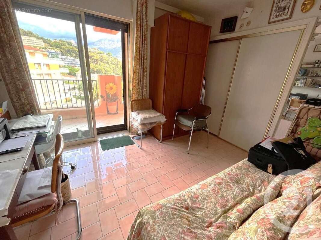 Appartement à ROQUEBRUNE-CAP-MARTIN