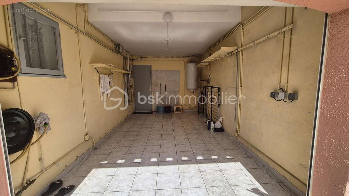 A vendre maison trois faces de 111m² sur terrain de 400m² dont 200m² constructible a saint laurent de la salanque - trois chambr - photo 28