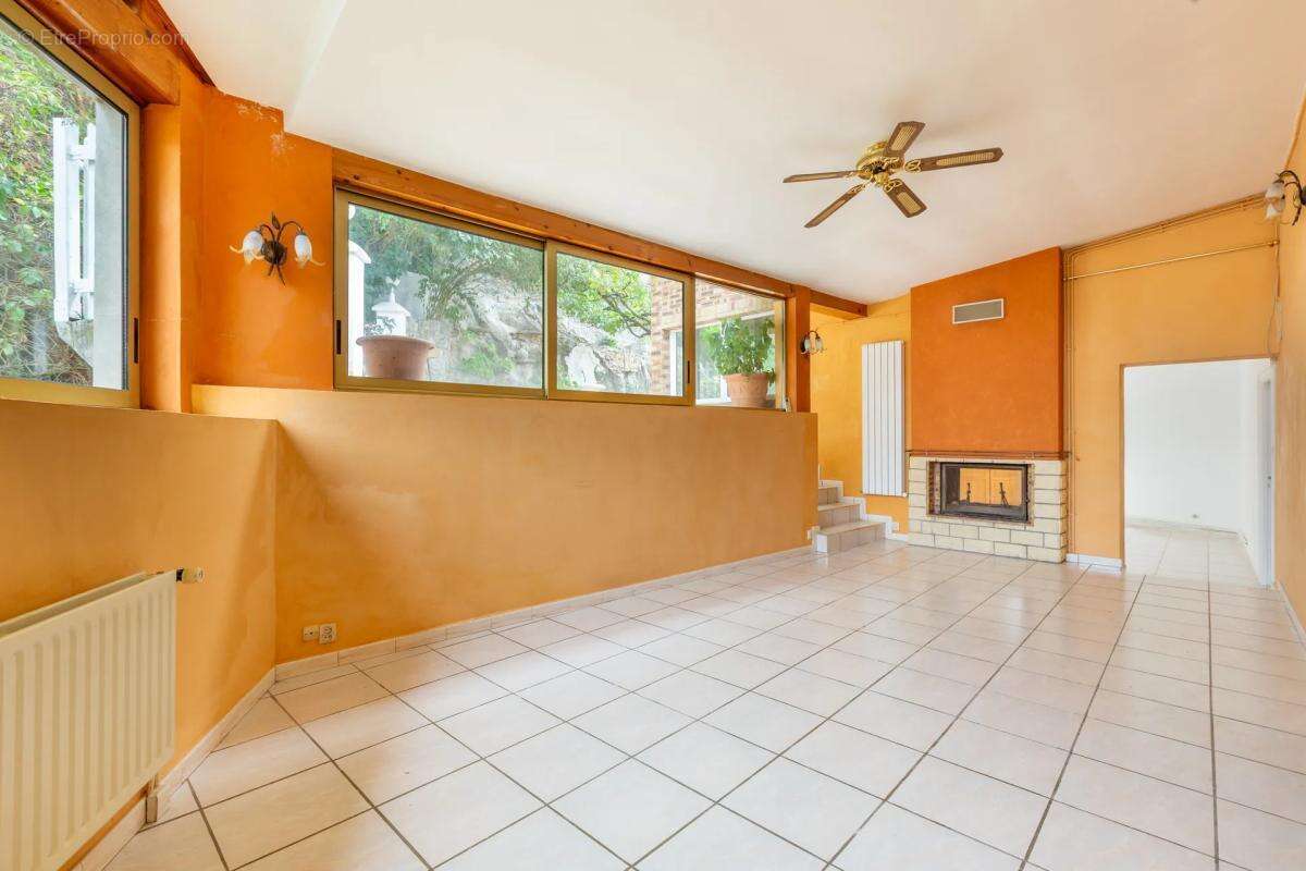 Appartement à LYON-5E