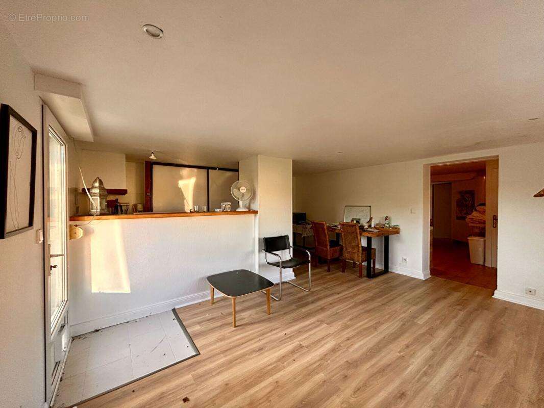 Maison à SAINT-ASTIER