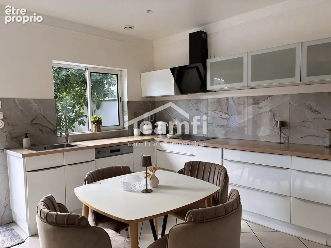 Appartement 242 m² à Clermont-Ferrand  - photo 7