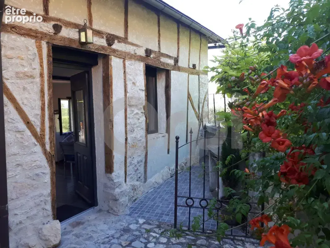 Authentique maison rénovée en pierre – Terrasson - photo 3