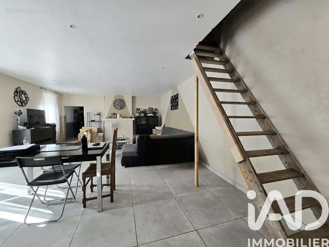 Photo 6 - Maison à PERRIGNY-SUR-L'OGNON