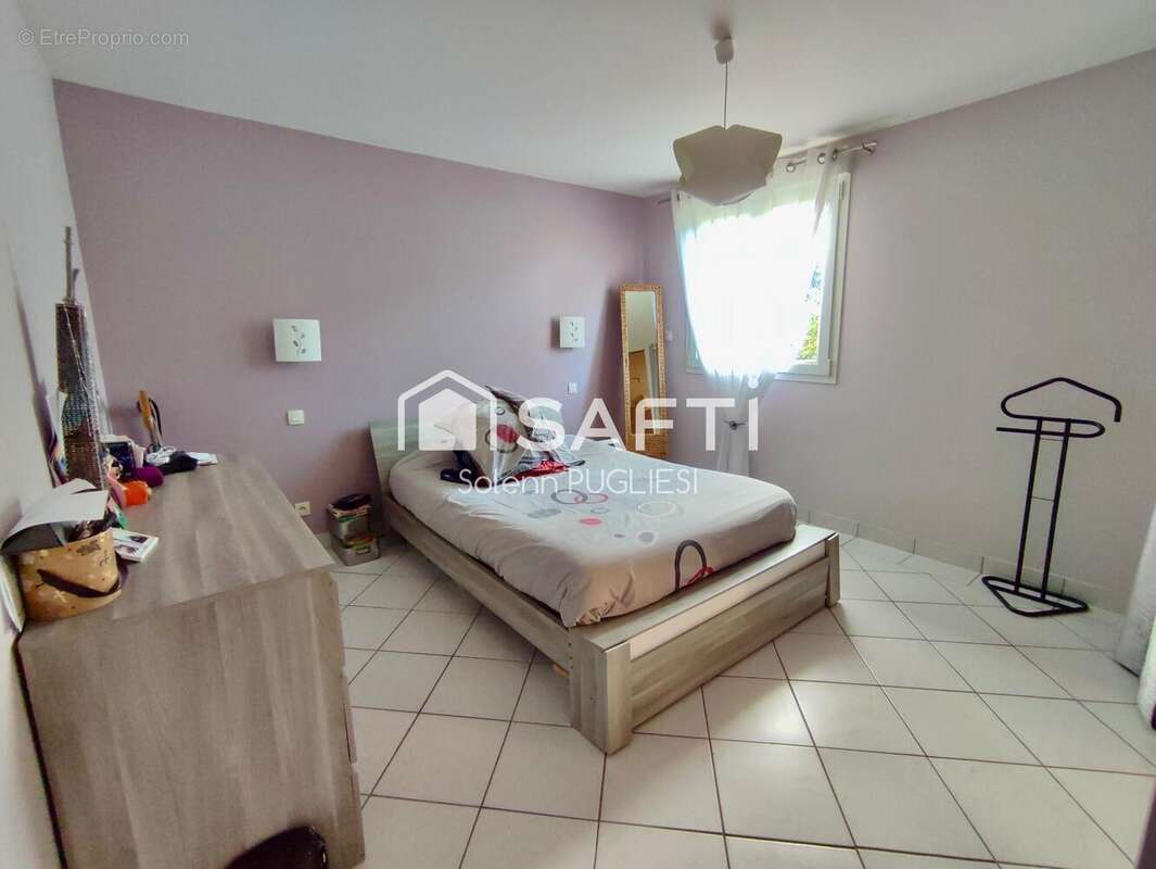 Maison 170 m² à Sillans  - photo 4