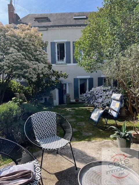 Maison à AUNEAU