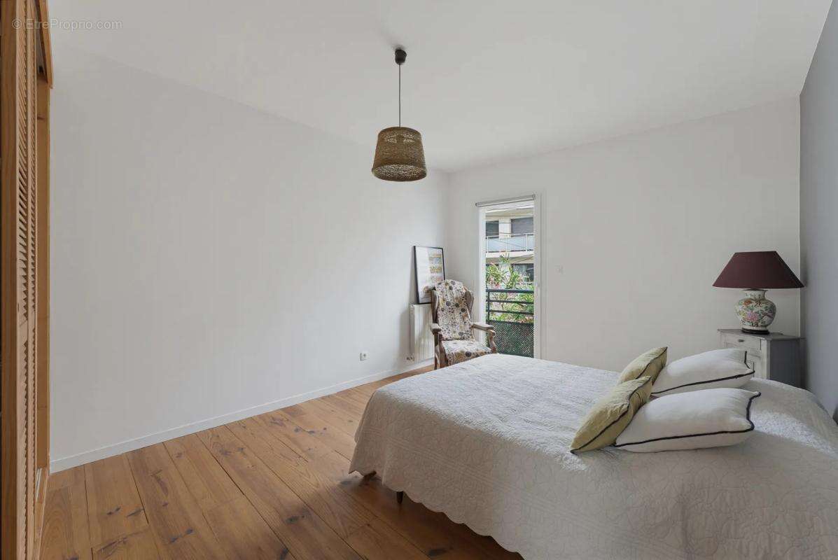 Maison de 6 pièces de 176 m² située à Talence - photo 12