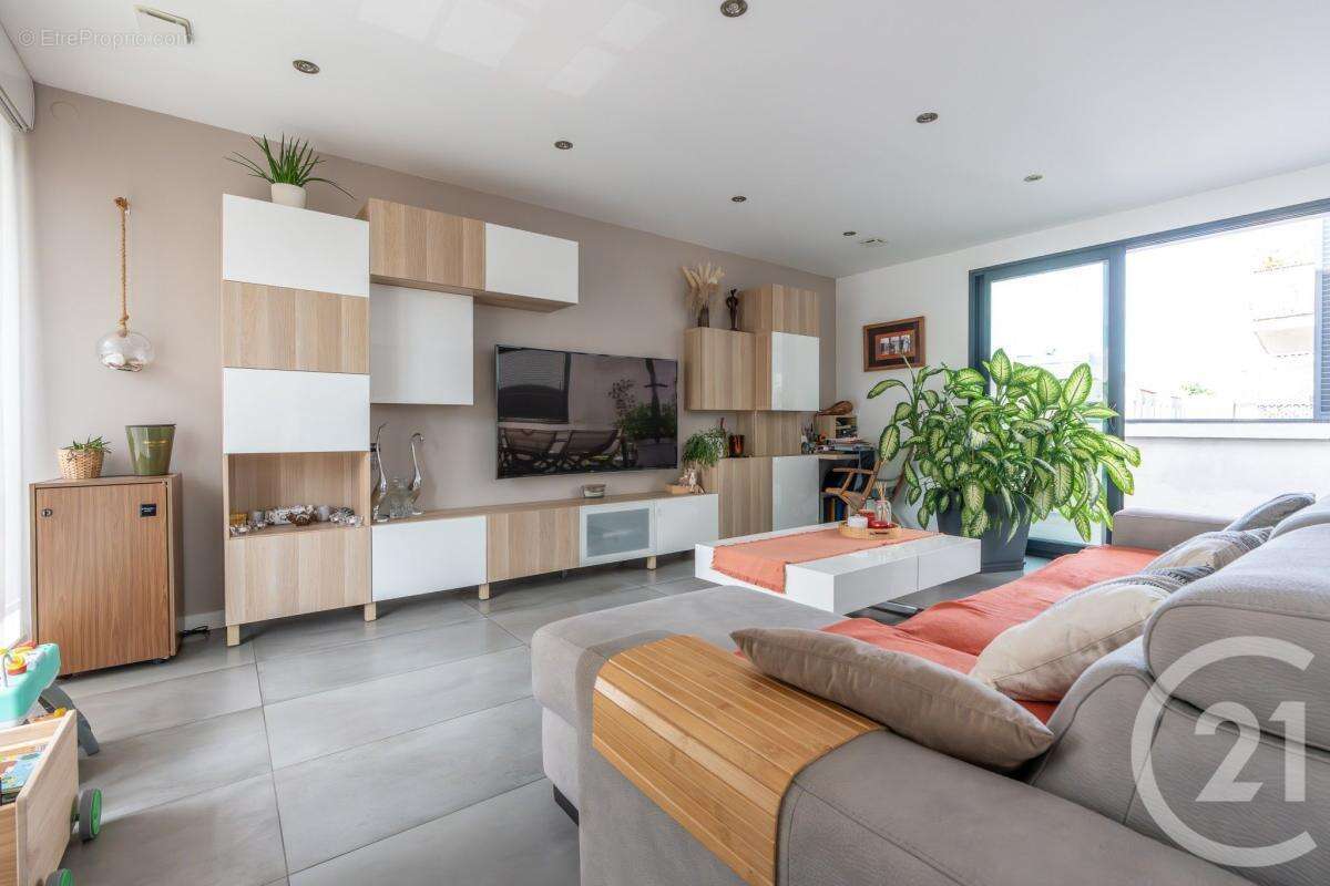 Appartement à FONTENAY-SOUS-BOIS