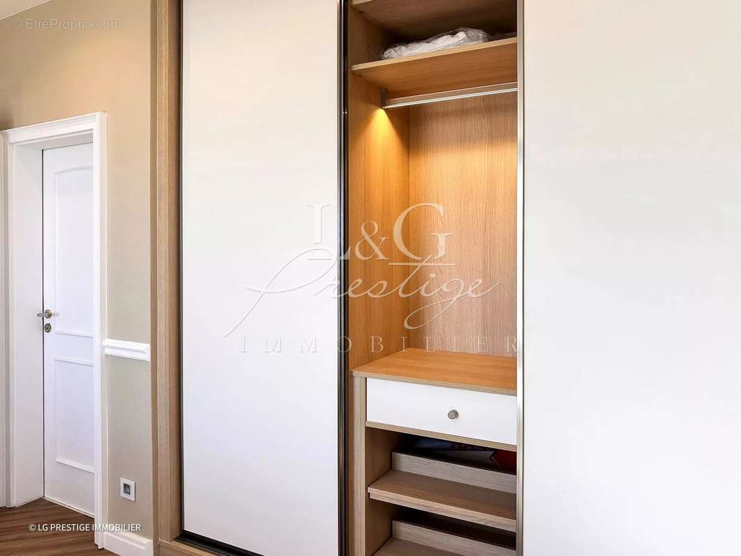 Maison à MANDELIEU-LA-NAPOULE