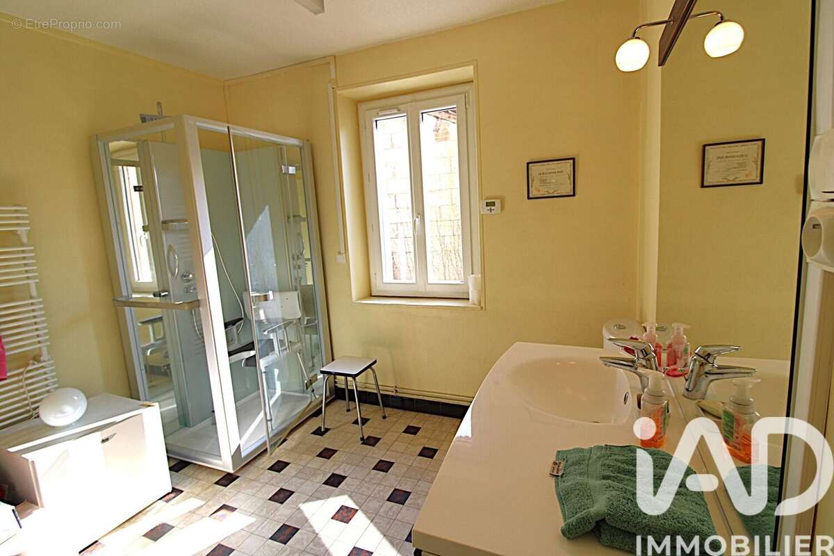 Maison 146 m² à Bosmoreau-Les-Mines  - photo 9