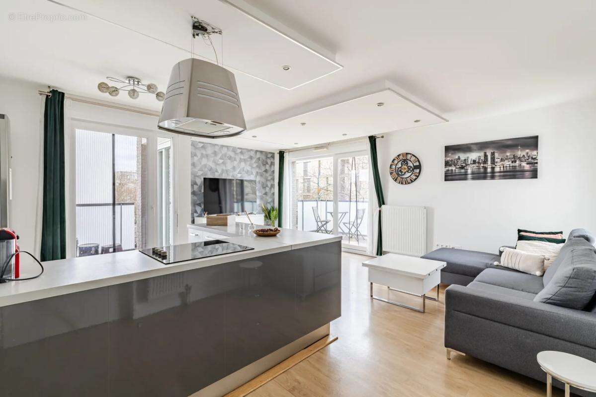 Appartement à GENNEVILLIERS