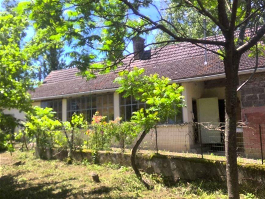 Maison à FRANGY-EN-BRESSE