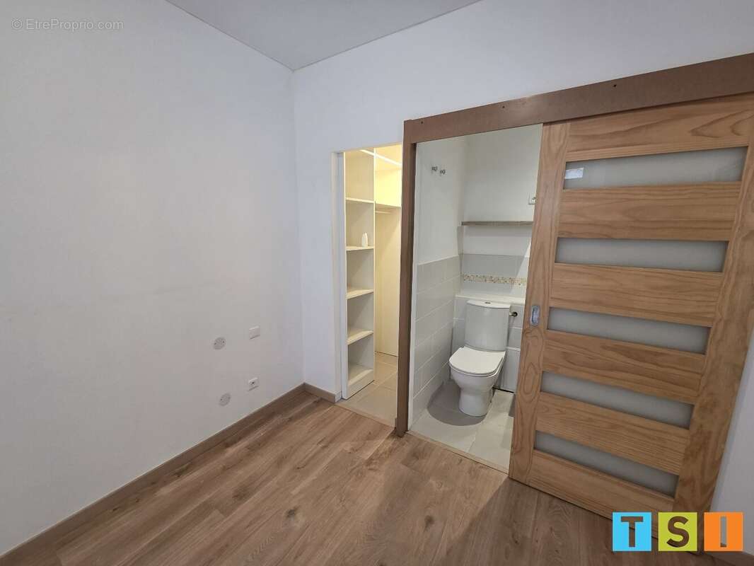 Appartement de 80 m² sur 2 étages avec 1 cour de 43 m², centre ville - photo 6