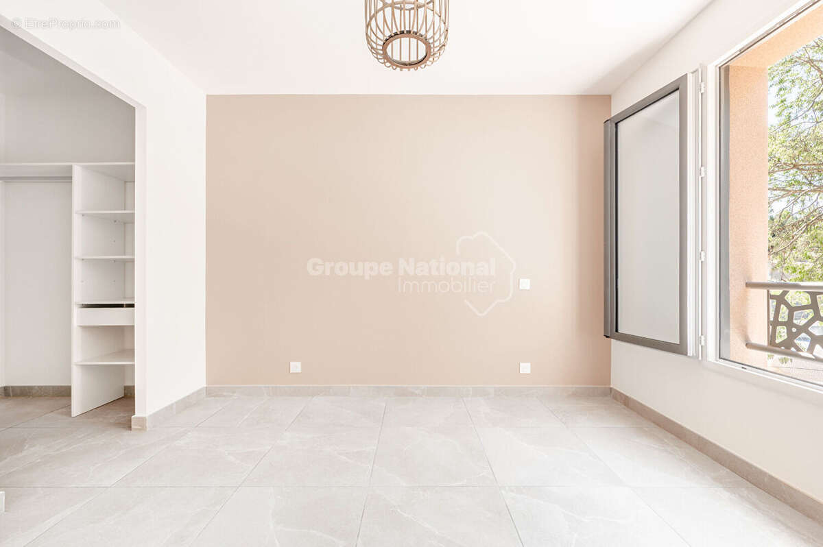 Maison à VINON-SUR-VERDON