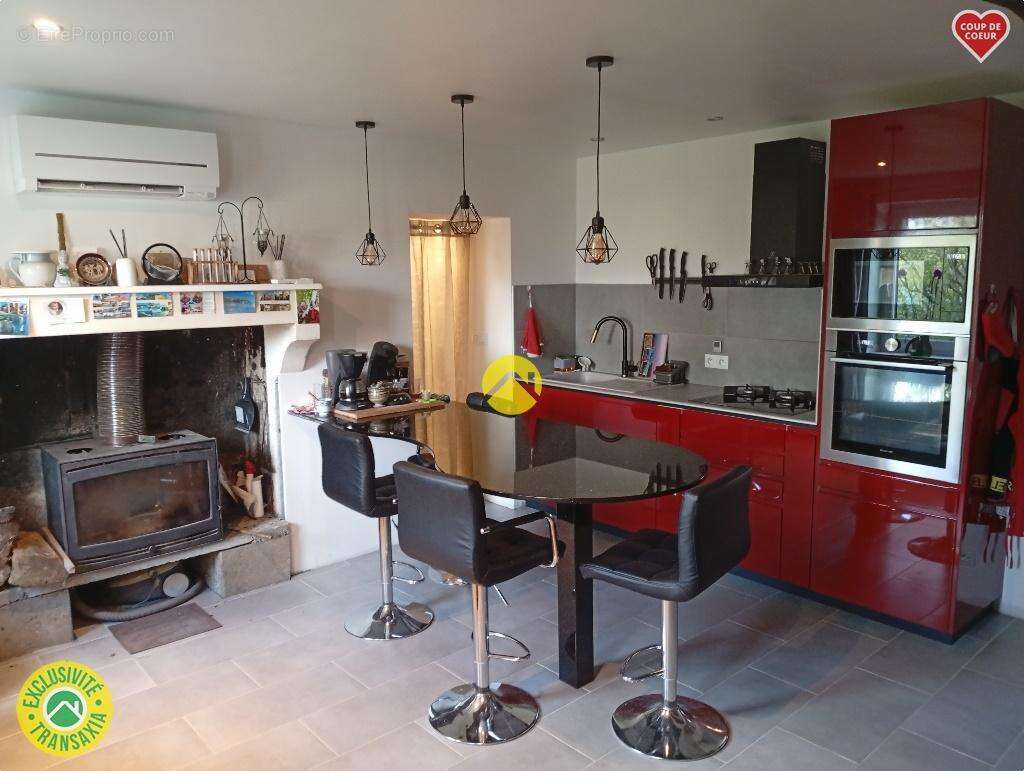 Maison à LA GUERCHE-SUR-L'AUBOIS