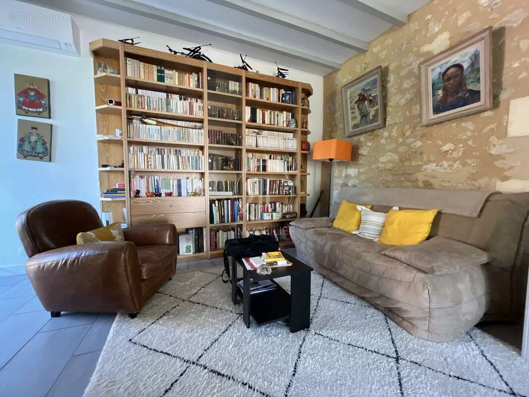 Maison familiale + dépendances avec jardin et piscine - photo 7