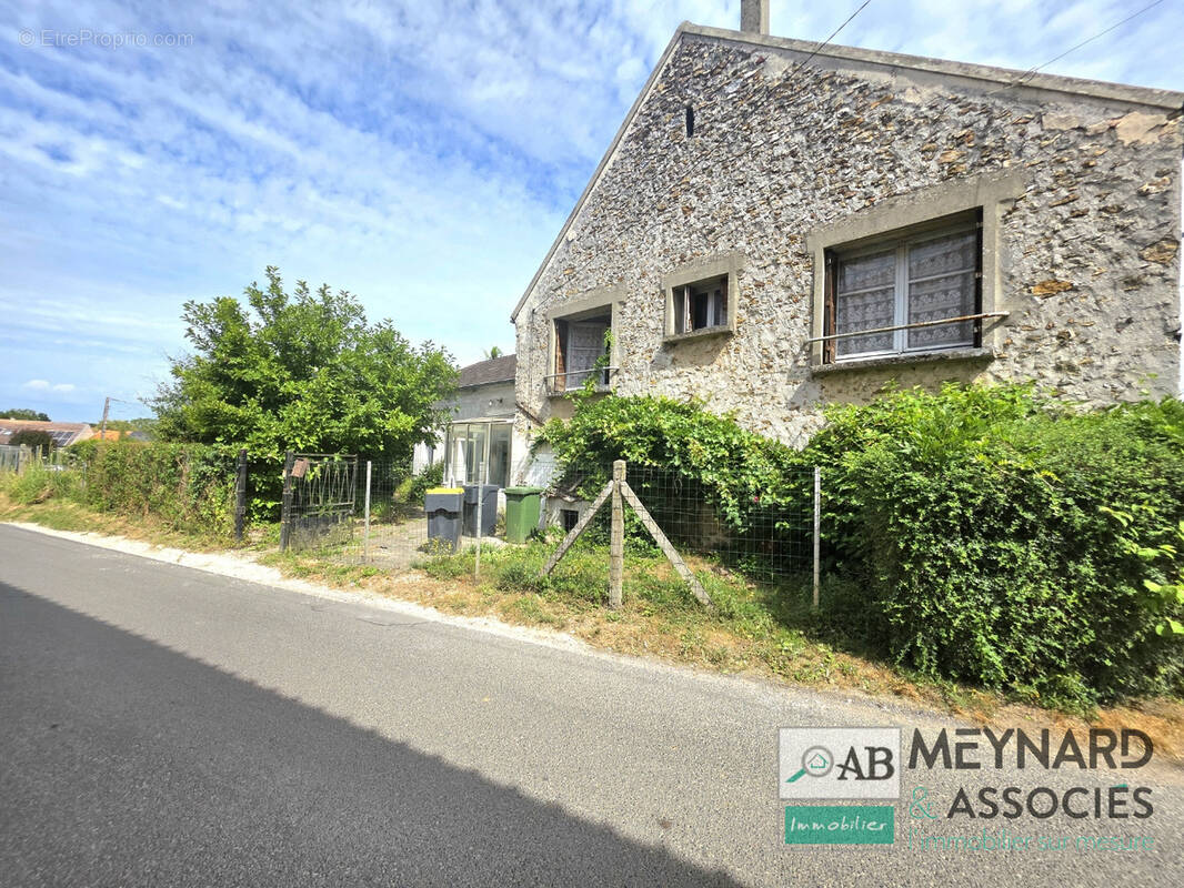Appartement à MOUROUX