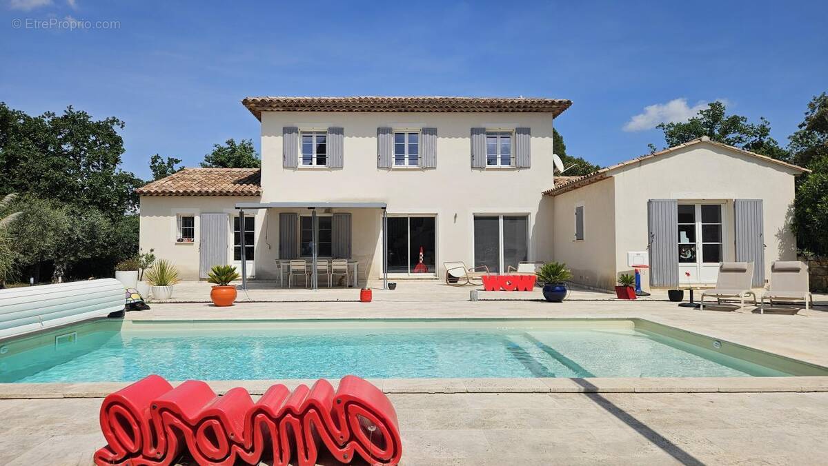 Maison à LORGUES