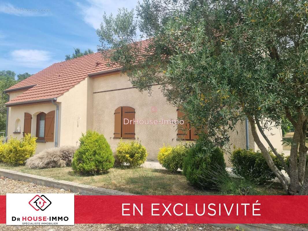 Maison à LA SELLE-EN-HERMOY