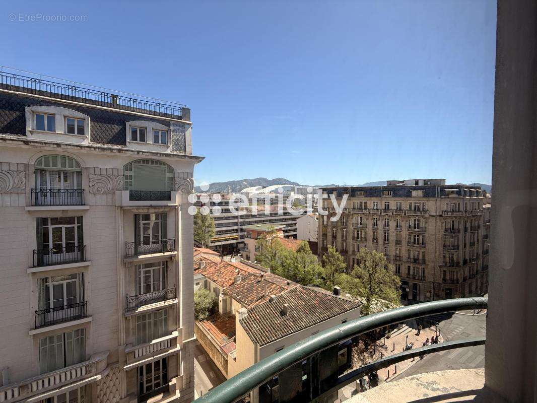 Appartement à MARSEILLE-8E