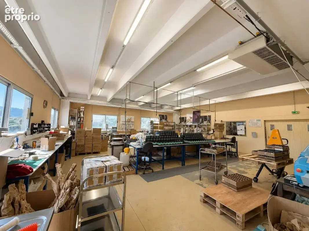 Exclusivité – local d’activité à vendre – grasse – 940 m² avec terrain privatif de 1 550 m² - photo 6