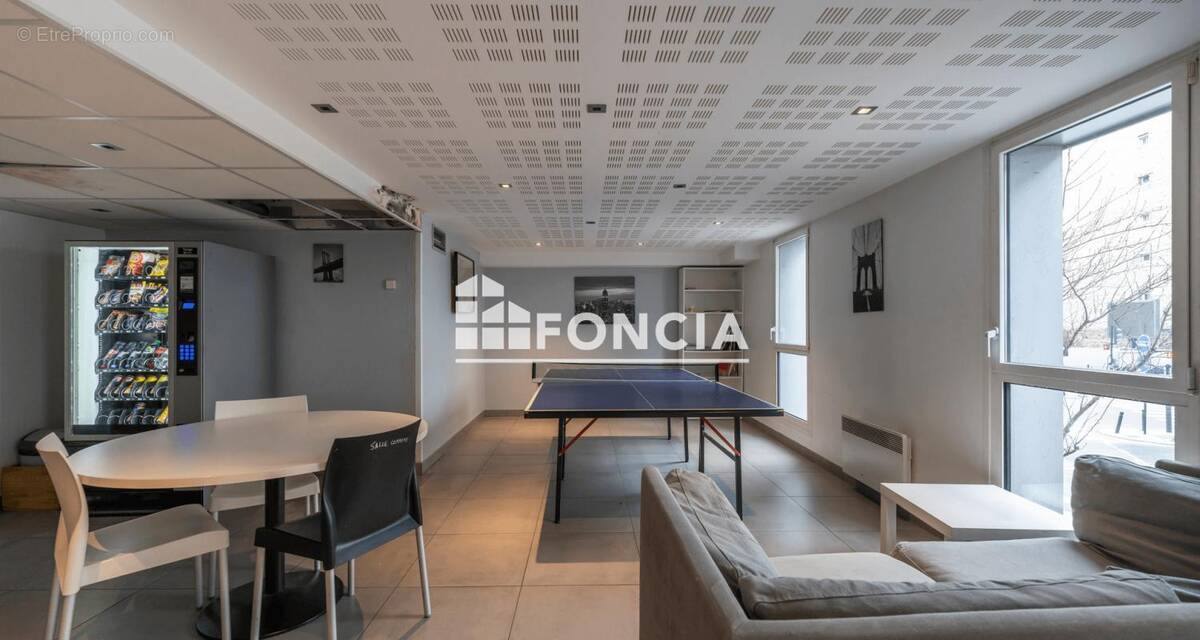 Appartement à AUBERVILLIERS