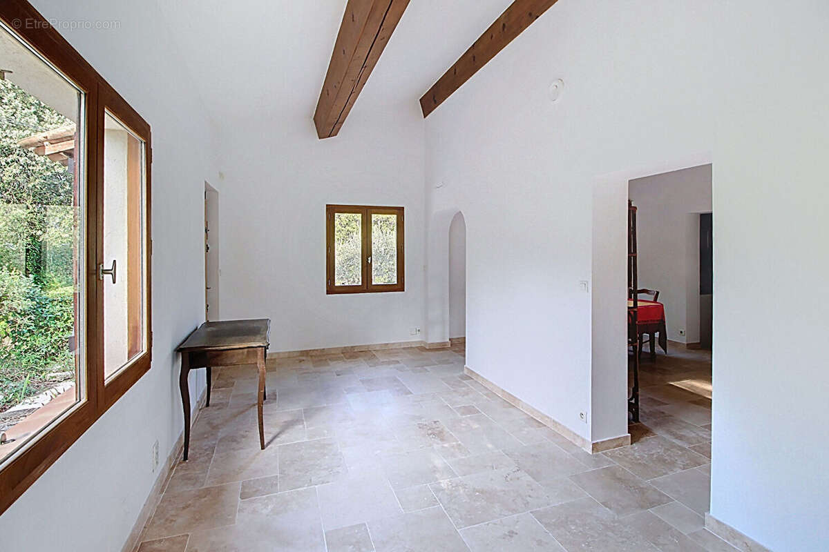 Maison à LORGUES