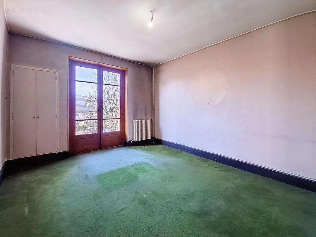 Maison à LES ECHELLES