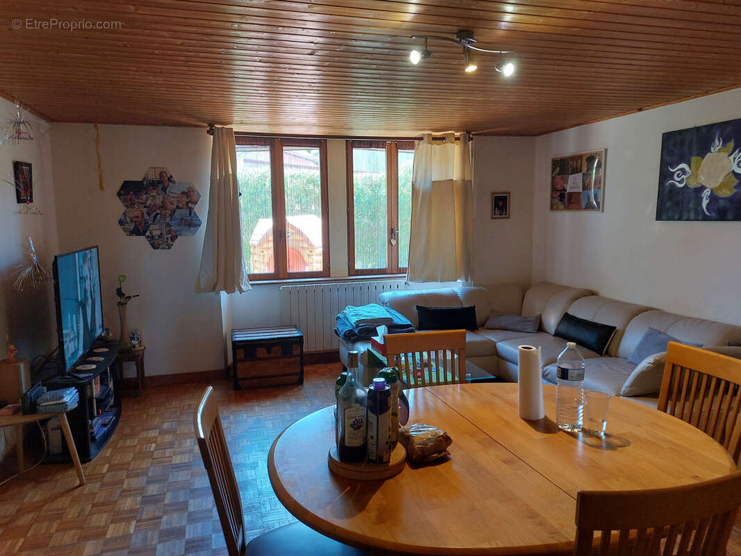 Maison à ETALANS