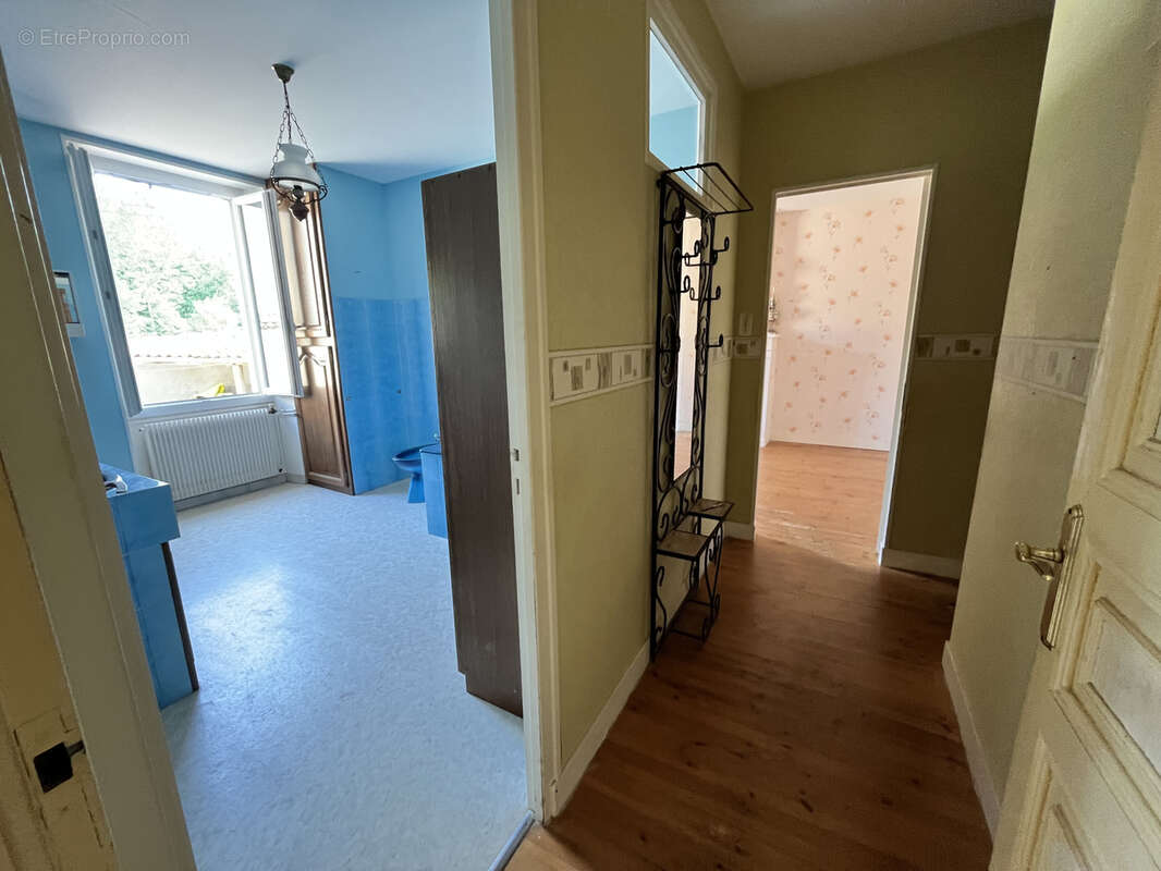 Maison à LOUZAC-SAINT-ANDRE