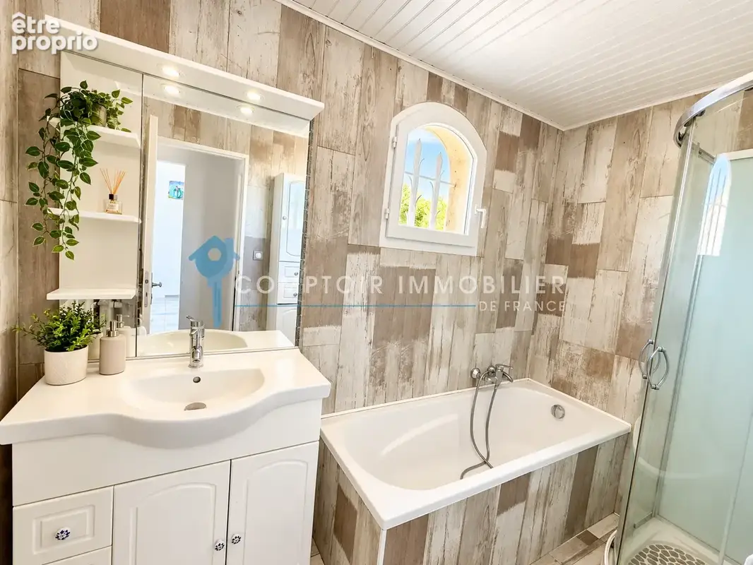 À vendre   maison t4 114 m2 avec piscine, sous-sol aménageable et 695 m2 de terrain   13920 varage - photo 8