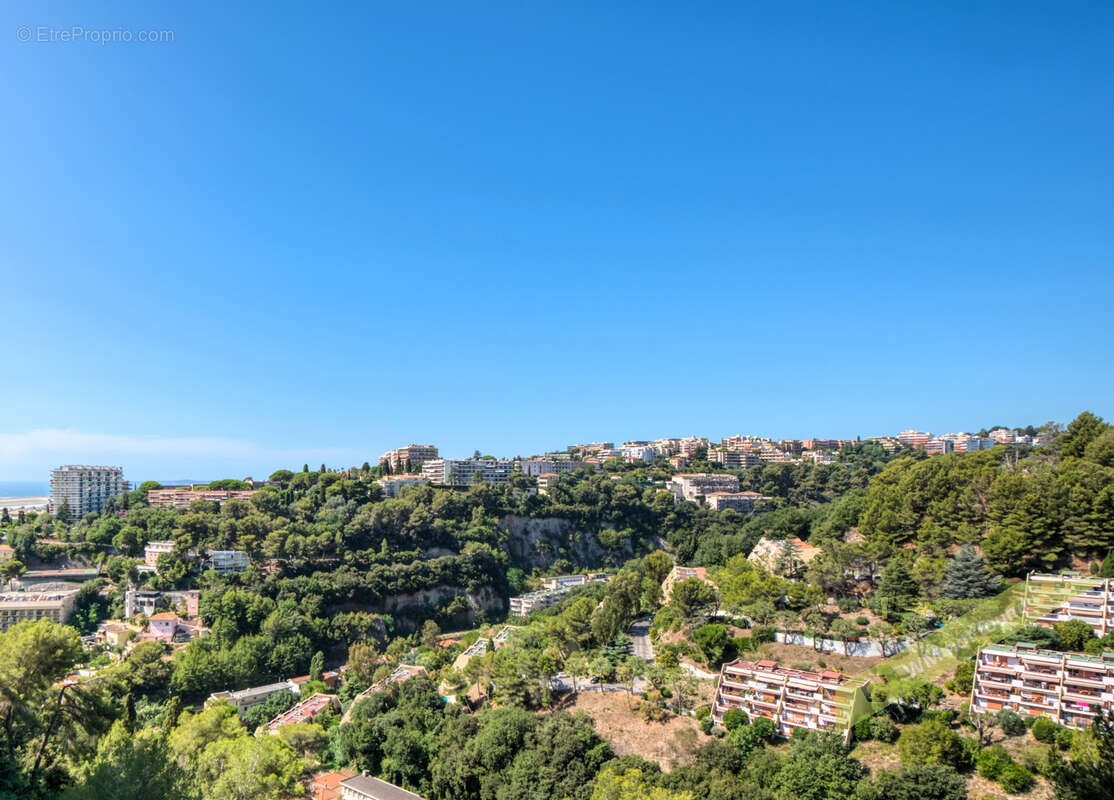 NICE FABRON / ABBAYE DE ROSELAND - Appartement à rénover 7P 200 m2 hab. vue mer s/ 80m2 de terrasses+ 2 garage - photo 8