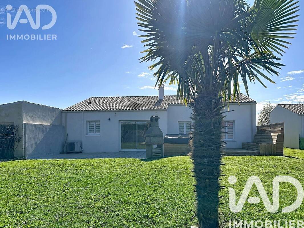 Photo 1 - Maison à SOUBISE