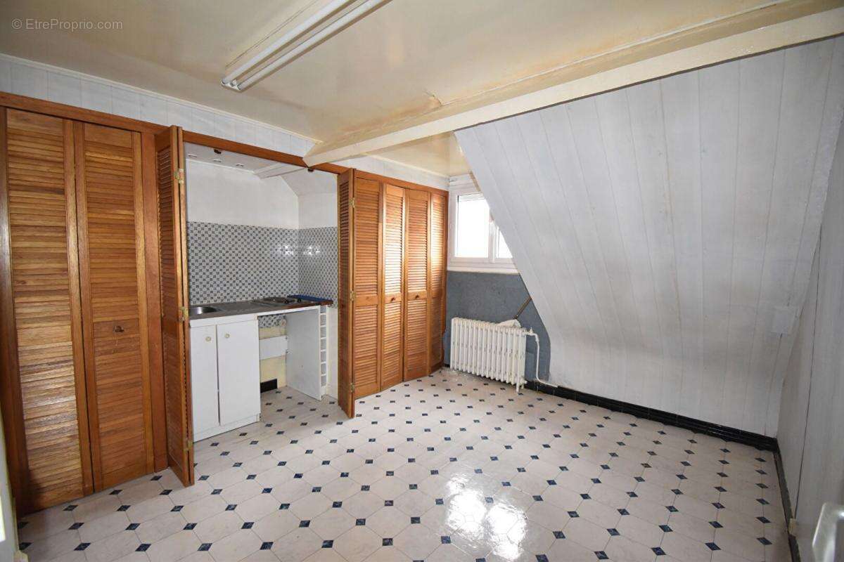 Maison à COSNE-COURS-SUR-LOIRE