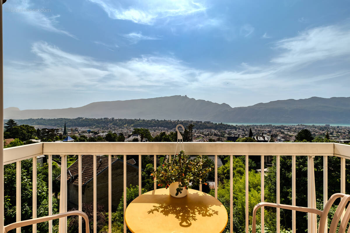 Appartement à AIX-LES-BAINS