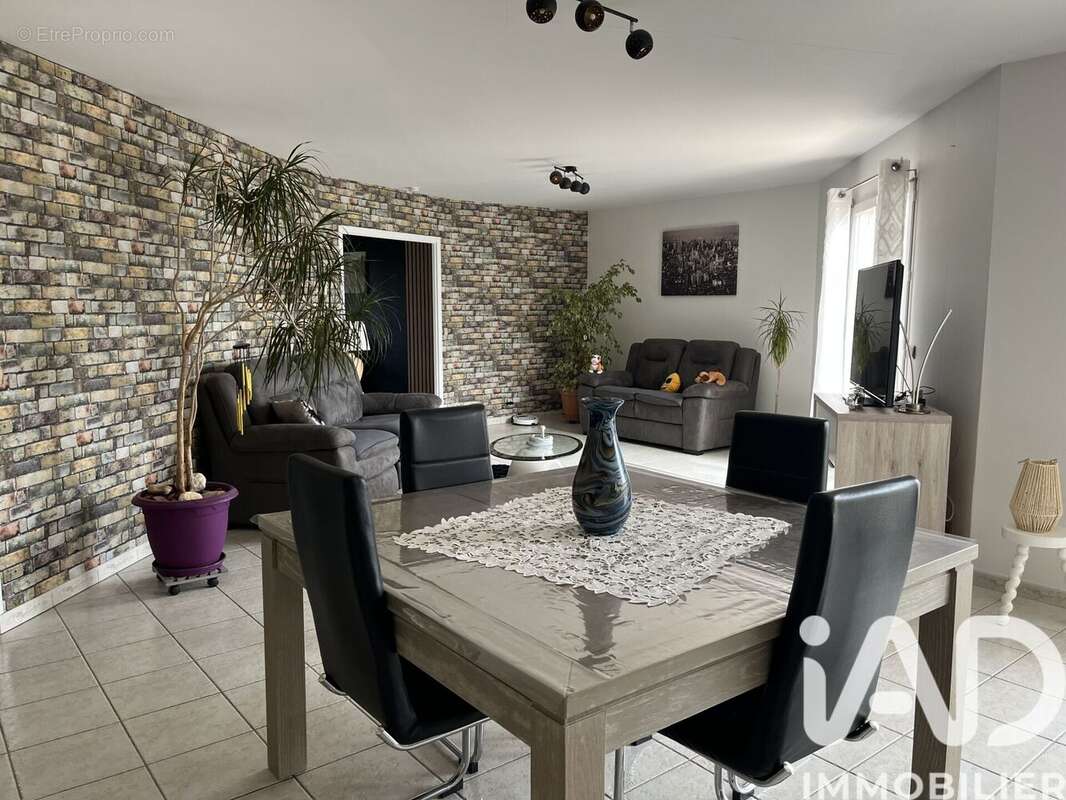 Maison 187 m² à Saujon  - photo 5