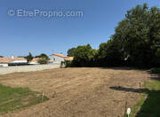 Terrain à DOMPIERRE-SUR-MER