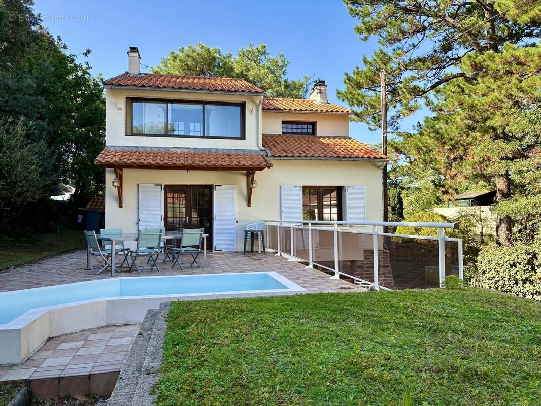 Maison à SAINT-MICHEL-CHEF-CHEF