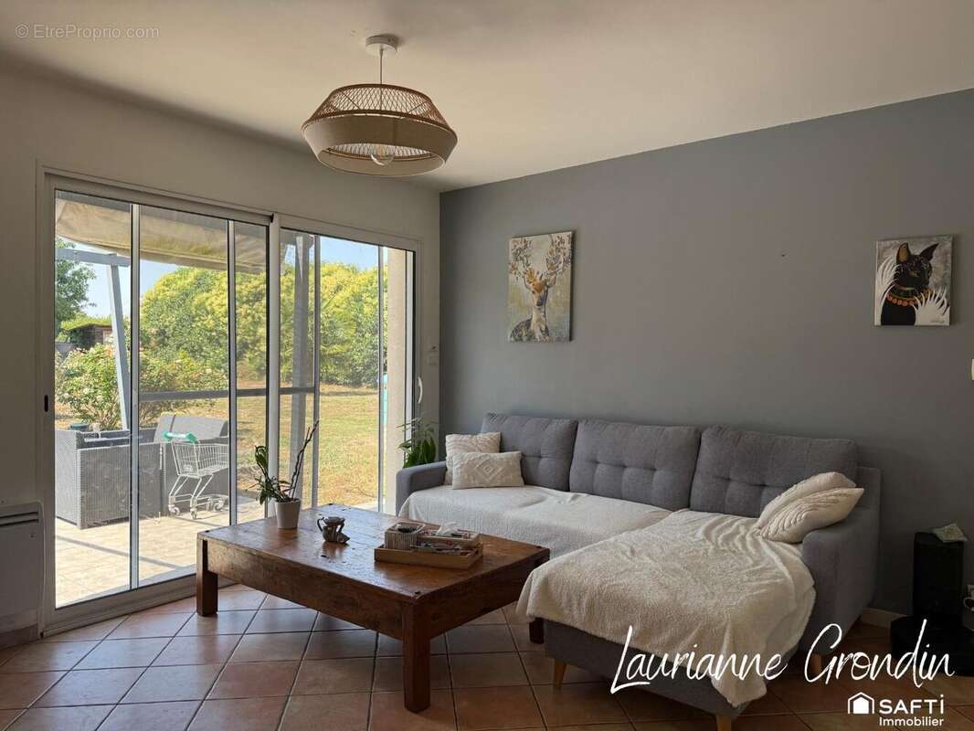 Maison 100 m² à Saint-Pierre-De-L'ile  - photo 5