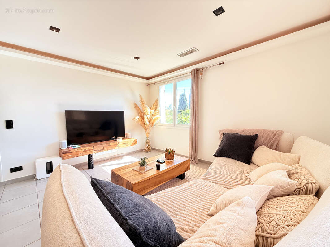 Appartement à LA VALETTE-DU-VAR